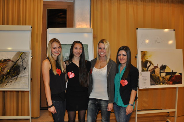 Projektteam: Nicola Pedratscher, Vanessa Luchner, Stefanie Tröger, Laura Beqa (v. li.) | Foto: Foto: Med Uni Ibk