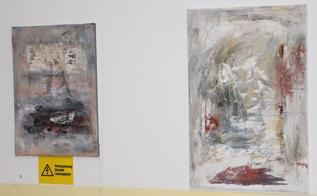 links: Eminente Grise, 50x70 cm, rechts: Pforte der Begegnung, 60x90 cm