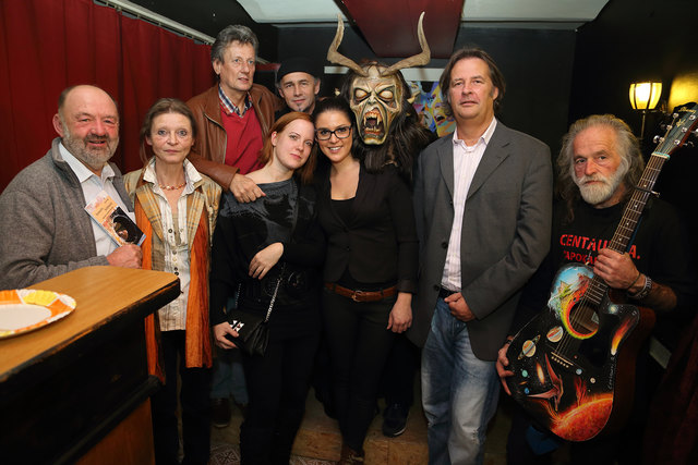 Hubert Stefan, Helga Fanzott, Horst Gradischnig, Nicole Scheider, Sandra Pinter, Christian Zablatnik mit Krampus, Günther Scheider, Centauri Alpha