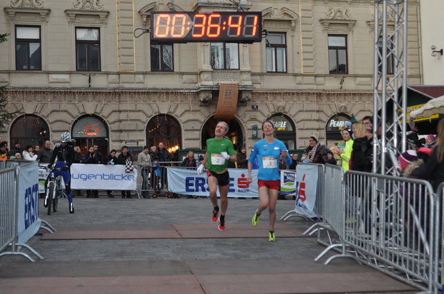 Die Siegerin bei den Damen, Andrea Mayr, ist in 36:39 Minuten im Ziel | Foto: ULC Riverside Mödling