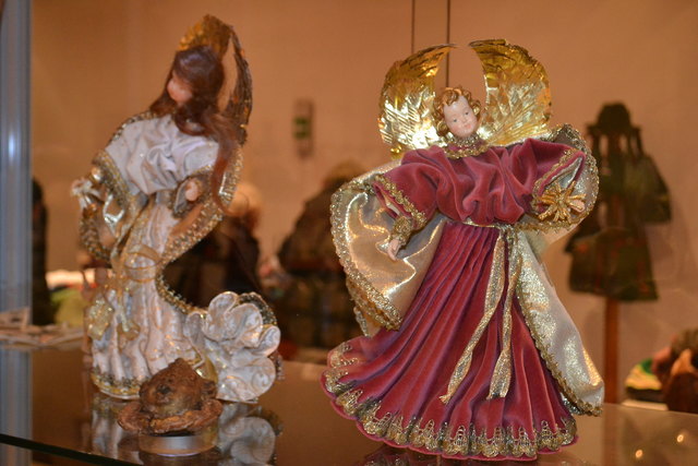 30 Stunden Handarbeit stecken in einem Engel.