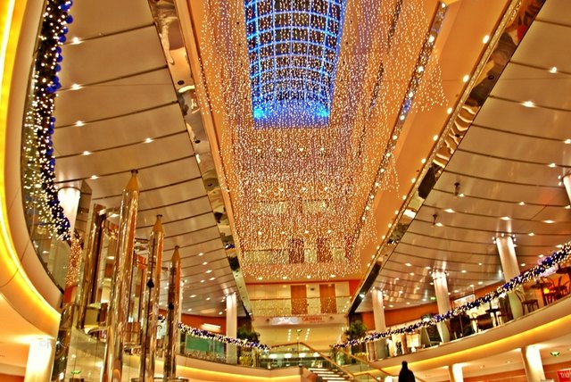 im Inneren der Galerien
