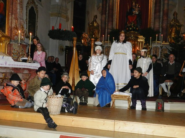 Viel Applaus bekamen die KAPA-Kinder aus Kirchdorf, St. Johann und Fieberbrunn für ihren gelungenen Auftritt beim Hirtenspiel