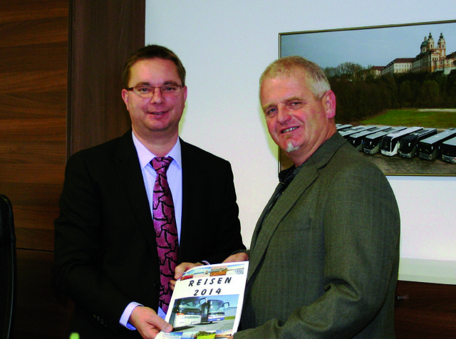 Die neuen Partner: Zwölfer-Reisen Chef Michael Ringsmuth und Franz Datzinger präsentieren ihren neuen gemeinsamen Katalog. | Foto: privat