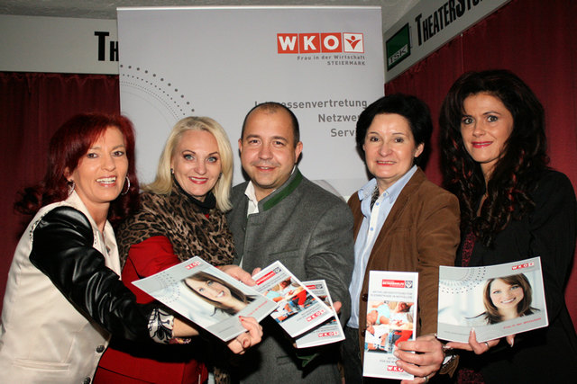 Ingrid Kriebernegg, Riki Vogl, WKO-Obmann Peter Kalcher, Michaela Schramm-Waidacher und Birgit Pölzl | Foto: Cescutti