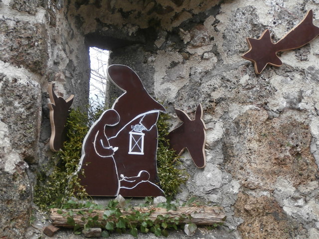 Die Krippe von Bernhard Blasl auf der Burgruine Losenstein. | Foto: Privat