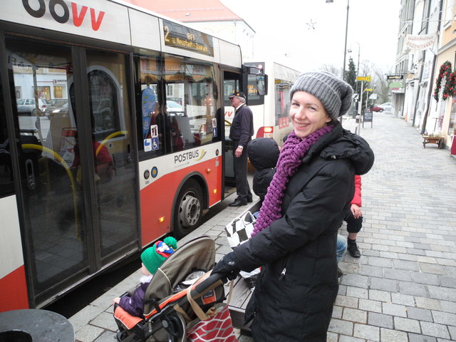 Elke Gapp und ihre Tochter Lorena nutzen den Braunauer Citybus regelmäßig. | Foto: Grüne Braunau