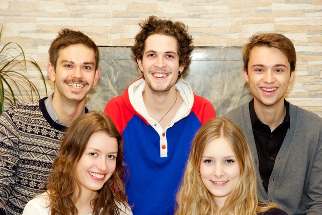 Sänger aus dem Bezirk: Simon Scharinger, Theresa Wiesbauer, Christoph Detschmann, Viktoria Koller, Stephan Wohlmuth (v. l.). | Foto: privat