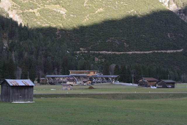 Hier entsteht ein Cafe auf der Brücke!