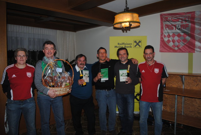 Siegerehrung: Bettina Zirngast, Johann Reinisch, Peter Hassmann, Gernot Lukatschitsch, Adolf Hartner und Johann Jaunegg (v.l.).