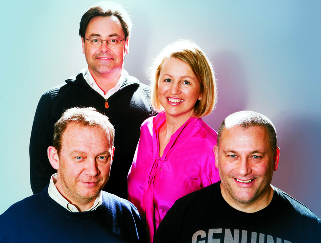 Die Jazz.m.b.H. Kufstein: Julius Lüthi (Klavier), Artur Egger (Bass), Bettina Stadler (Gesang), Klaus Steidl (Schlagzeug).