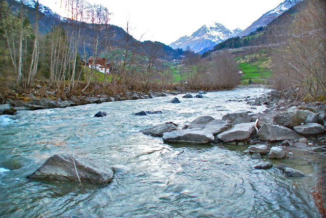 Um das Wasser der Isel gibt es ein Tauziehen der Kraftwerksgegner mit Planern und Gemeinden.