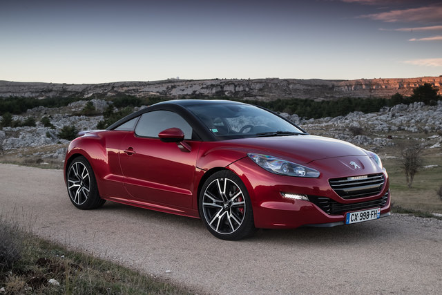 Der neue RCZ R, das Sportcoupé von Peugeot feiert in Wien Österreichpremiere. | Foto: Peugeot