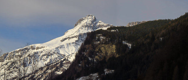 Im Riedingtal, hinter Zederhaus, wo auch die Tauernautobahn A10 verläuft, ist ein Eldorado für Bergwanderer zu finden.