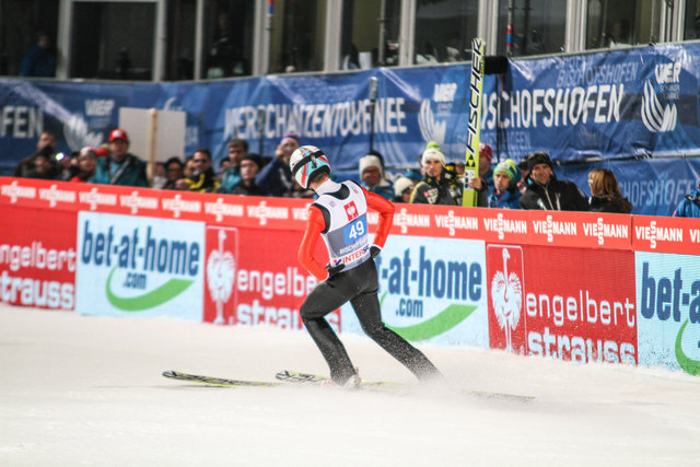 Der Tourneesieg ist gelaufen - Ammann Simon | Foto: Gerald Zangerl