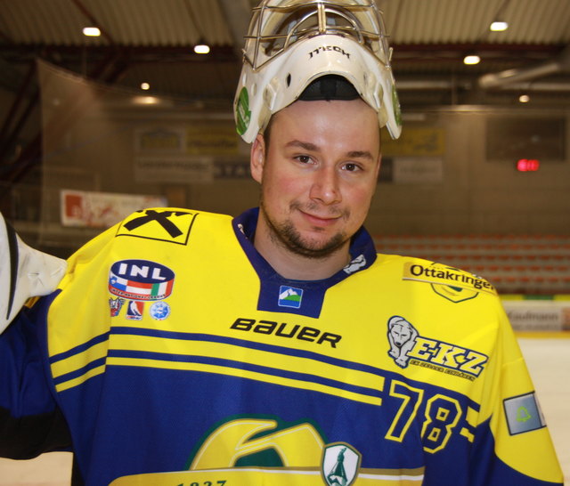 Alexander Krätschmer wurde zum Ende des Spiels für den glücklosen für den glücklosen Jan Ilasenko zum Einsatz