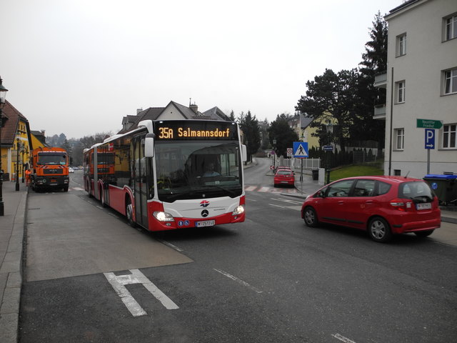 Fast nicht mehr zu hören, der Flüsterleise 35A neu. Die Döblinger/innen sagen Danke den Wiener Linien