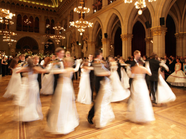 Gewinnen Sie mit der bz Karten für den Kleinen Neubauer Opernball!