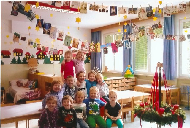 Die Kindergartenkinder freuten sich über die viele Post und hängten alle Karten auf. | Foto: privat