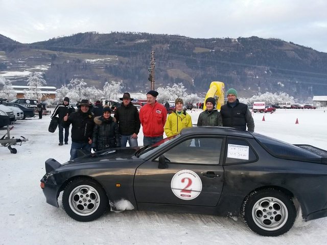 Porsche 944 Ice-Race-Team school-of-drift