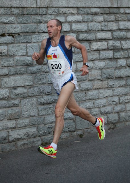 Wolfgang Wallner ist sowohl Seriensieger mit 33 Erfolgen 2013 als auch Dauerläufer mit 8.000 km im Jahr.