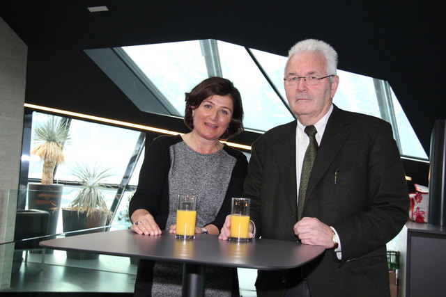 Richard Piock mit der neuen Geschäftsführerin.