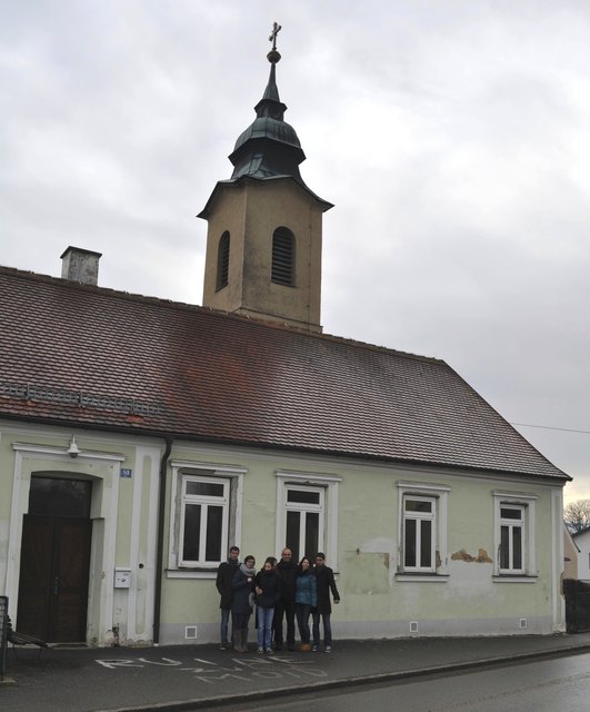 Familie Gantner hat das Schulgebäude in Mold gekauft.