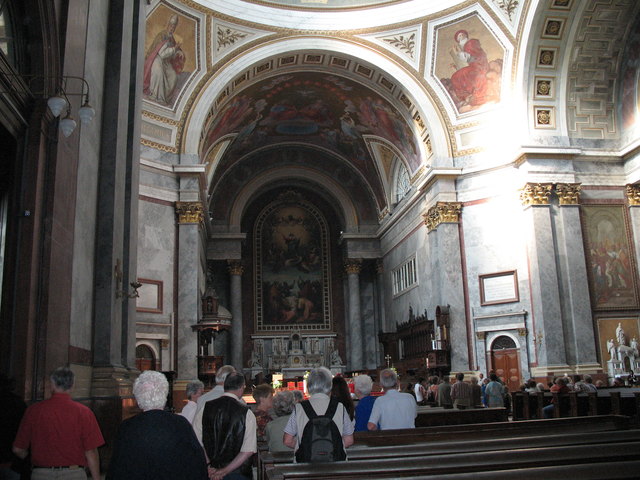 In der Basilika