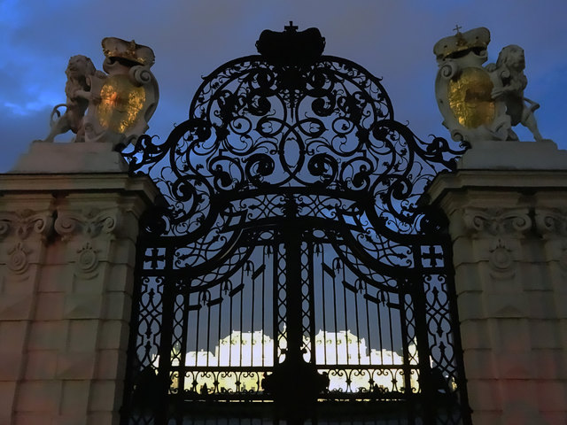 Das Belvedere bei Nacht