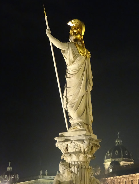 Athene blickt auf die Museen