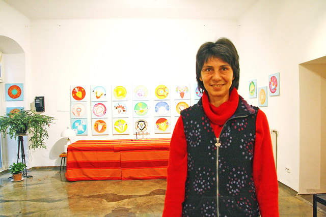 Denise Narick bietet in ihrer Galerie Nuu in der Exnergasse 15 ein "ein Zuhause ohne Daheim zu sein"