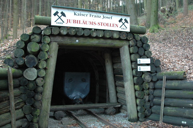 Verbindungsstollen unter dem Rosswald von Lucka Geboltskirchen nach Kohlgrube