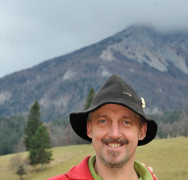 Karl Tisch kennt den Schneeberg sehr gut. An den Schneebergwolf glaubt er nicht.