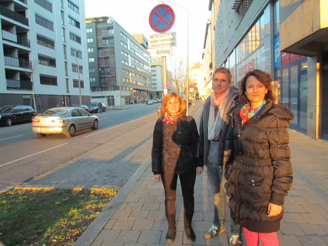 Bewohner der Walcherstraße sagen Tempobolzern der Kampf an: Sie verlangen eine Tempo 30-Zone | Foto: Gerhard Krause