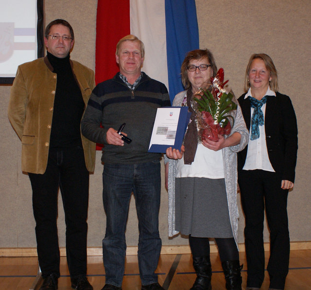 Bürgermeister Franz Augustin, Alois Wiesbauer mit Gattin Hilda und Vizebürgermeisterin Maria Kobler (v.l.) | Foto: Gemeinde St. Georgen