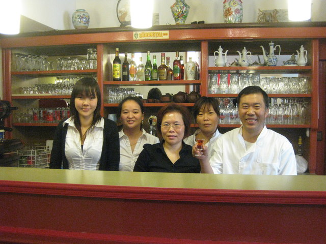 Das Team vom chinesischen & japanischen Restaurant Kund Lun freut sich auf Ihren Besuch