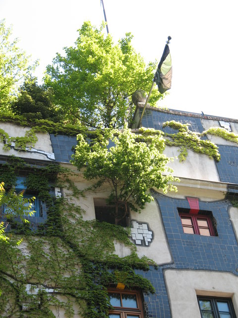 HUNDERTWASSERHAUS