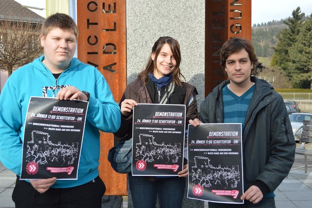 Tobias Beck, Nicole Umgeher, Boris Ginner bewerben die Kundgebungen am 24. Jänner.