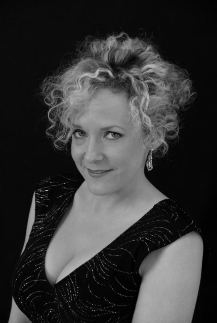 Anna Baxter