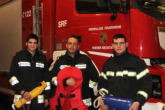 Die Retter aus Wiener Neustadt: Thomas Milanolo, Martin Wagner und Thomas Malecek. | Foto: FF Wr. Neustadt