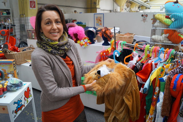 "Faschingsverkleidungen für Kinder sind derzeit besonders gefragt", meint Carla-Leiterin Elisabeth Mimra.