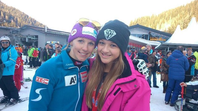 Carmen Gfrerer mit Regina Sterz