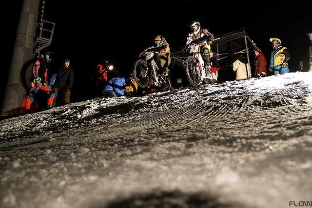 der Start im Finale....unser "Bike Junkie" Patrick Schenker startet aus der rechten Box.