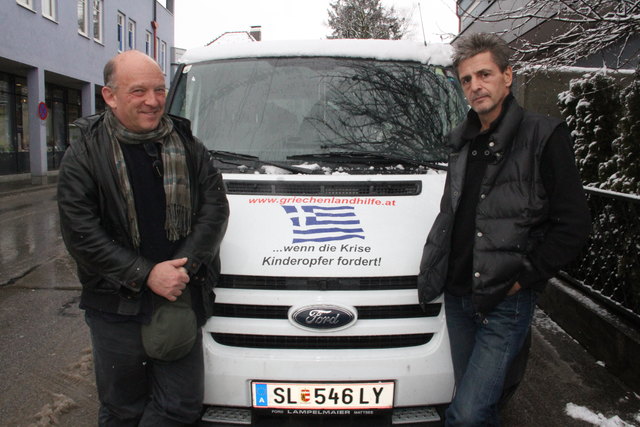 Objekteinrichter Carl Gerald Selmer unterstützt die Griechenlandhilfe von Erwin Schrümpf. Anfang März erfolgt ein weiterer Transport mit Medikamenten und medizinischen Geräten.