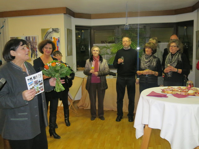 Frau Ulli Herzig, Gemeinderätin und Vorsitzende des Kneipp-Aktiv-Clubs Klagenfurt, eröffnete die Ausstellung vor einer großen Anzahl von interessierten Besuchern.
