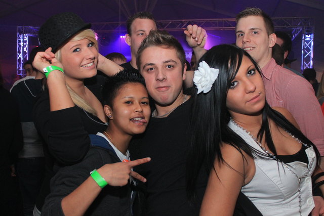 Feiern für den guten Zweck: Beim Charity Clubbing in Sinabelkirchen gehen die Eintrittsgelder an zwei gehbehinderte Jungs aus der Region. | Foto: WOCHE