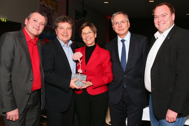 Von links: Walter Hofstätter, Vorsitzender der SPÖ Mauthausen, Landeshauptmann-Stellvertreter Reinhold Entholzer, Landesrätin Gertraud Jahn, Gesundheitsminister Alois Stöger und Mauthausens Bürgermeister Thomas Punkenhofer. | Foto: Cityfoto/Maringer