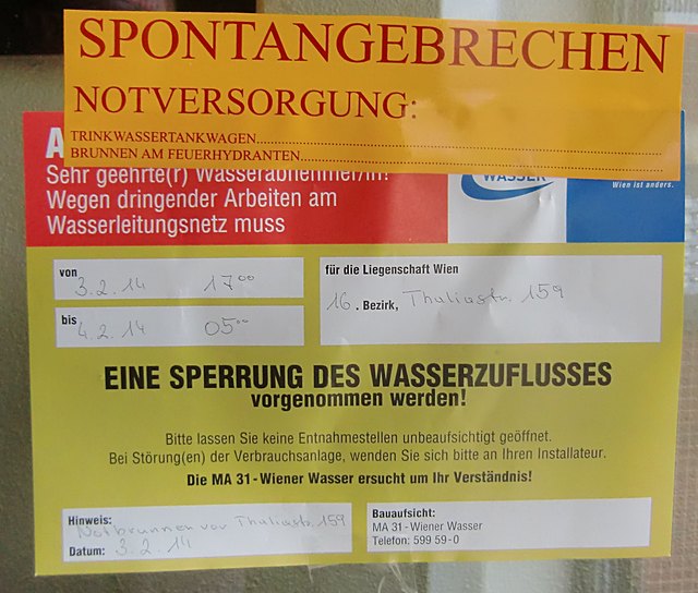 Kübel mit Wasser stehen bereit, Kaffeemaschine ist gefüllt, es ist also vorgesorgt.