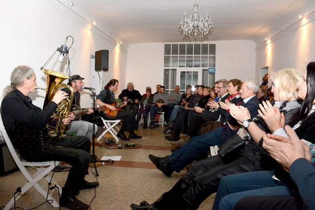 Verdienter Applaus für "Charlie & die Kaischlabuam" bei ihrem Auftritt in Trofaiach.