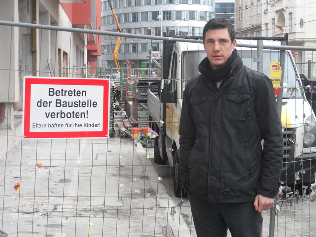 Landstraßer ÖVP-Klubobmann Georg Keri ärgert sich über die Dauerbaustelle im Bezirk.